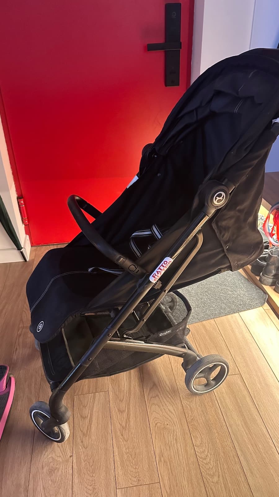 Коляска прогулочная Cybex beezy